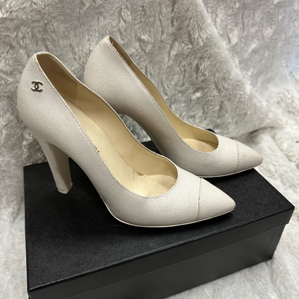 White Chanel pumps